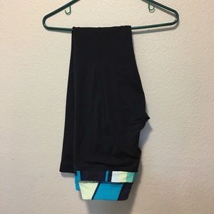 Lululemon Wunder Under size 4